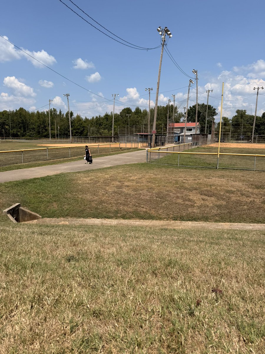 Emma Simone (@simonecatcher23) on Twitter photo Had a productive practice today, getting quality swings in and working on defensive reps to keep sharpening my skills.
Quote of the day: "Find something that you're really interested in doing in your life. Pursue it, set goals and commit yourself to excellence." - Chris Evert Had a productive practice today, getting quality swings in and working on defensive reps to keep sharpening my skills.
Quote of the day: "Find something that you're really interested in doing in your life. Pursue it, set goals and commit yourself to excellence." - Chris Evert