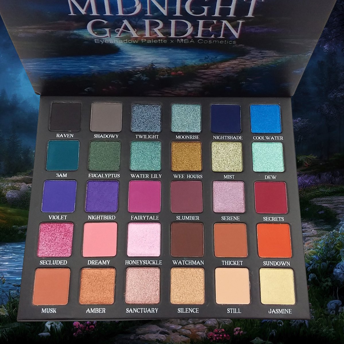 mbacosmetics's tweet photo. Midnight Garden. COMING SOON! https://t.co/ikPO28mqF9