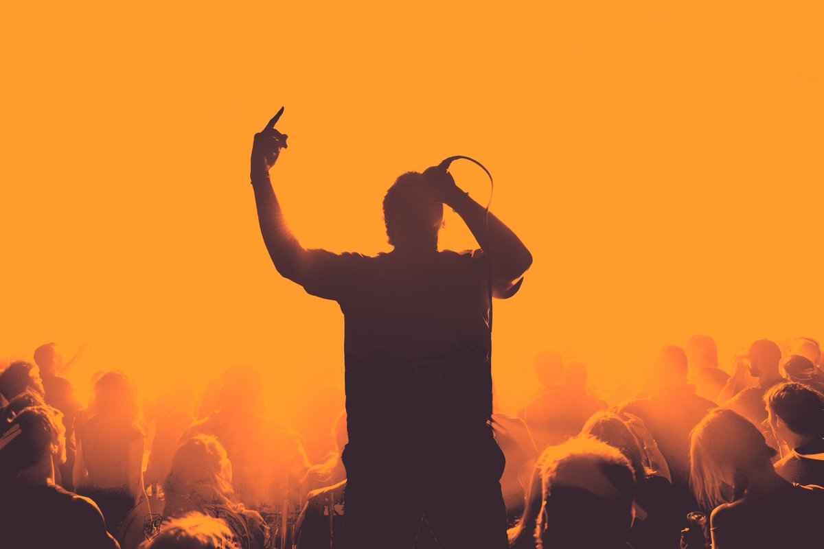 thought this photo design of <a href="/tellesmith/">T E L L E</a> deserved its own moment