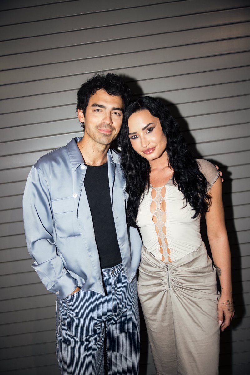 what’s joe’s and demi’s favorite dish?!?!?