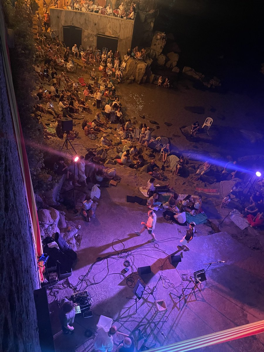 Tot a punt per escoltar les havaneres a Sant Roc.

#CalelladePalafrugell