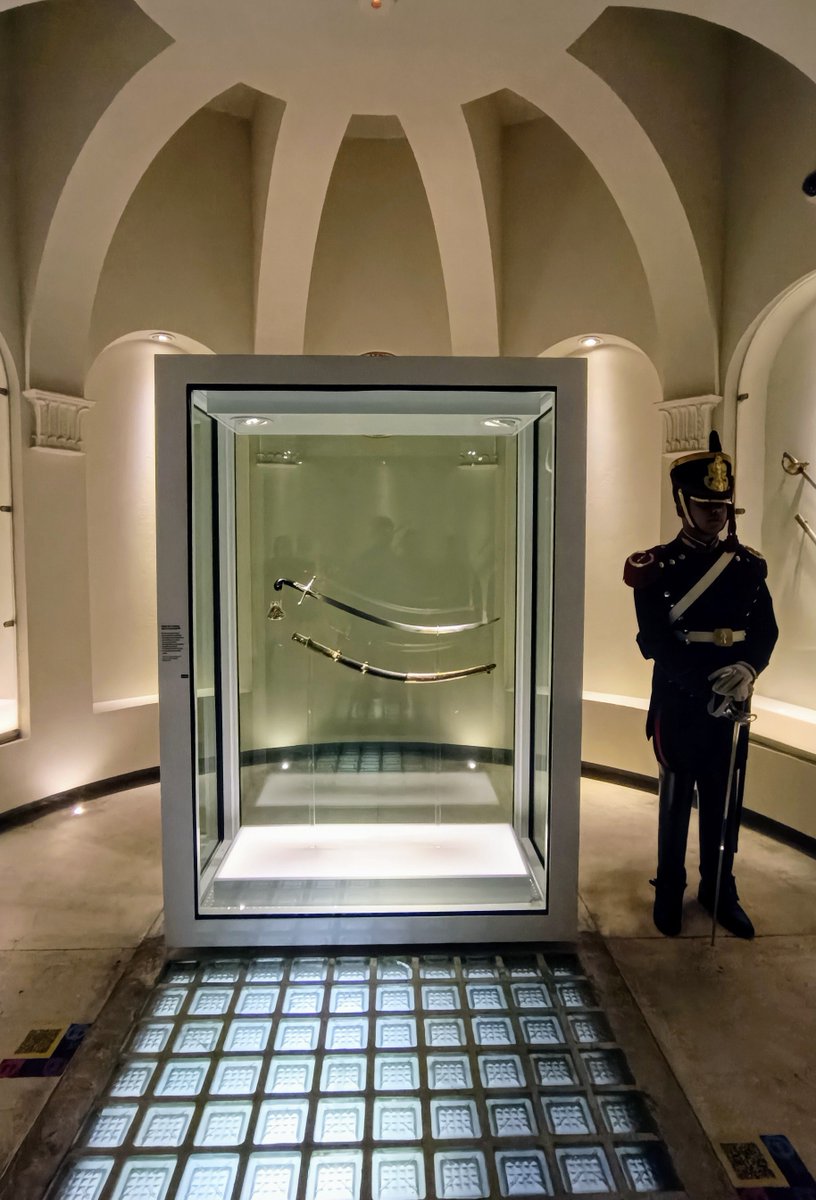 El sable de San Martín, custodiado siempre por un granadero, en el Museo Histórico Nacional de Buenos Aires