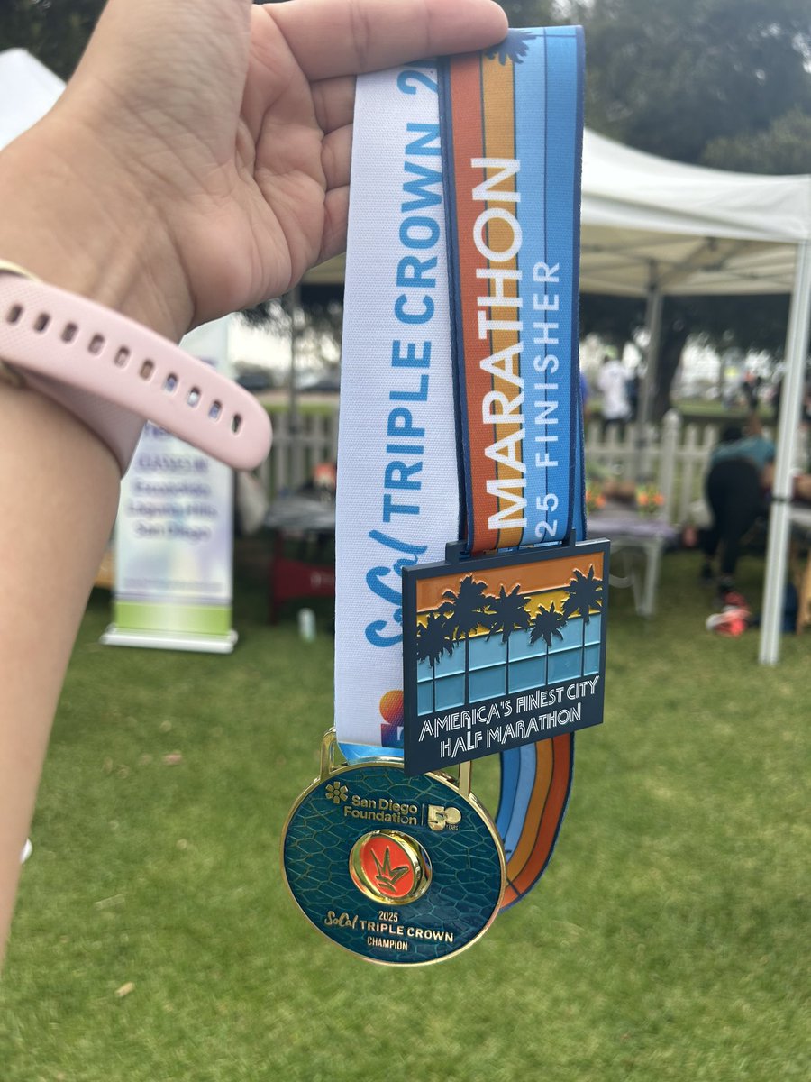 Triple Crown 👑✅🏅 Chasing my dreams 🫶🏻 Sunday Run Day 🏃🏻‍♀️