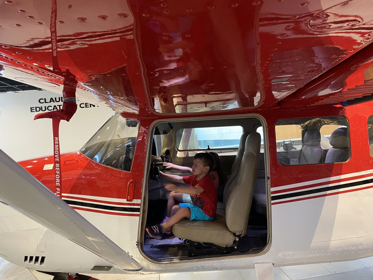 ✈️ 🚀🛰️🌌