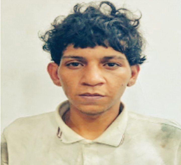 ElParaisoNow's tweet image. #Suceso|| alias &quot;El frodo&quot;, fue capturado por las pesquisas de la Delegación Municipal El Paraíso #Cicpc . Aplicaba el modus operandi de parquero y luego atacaba con violencia a sus víctimas, de la Plaza Madariaga lo sacaron porque &quot;no se presta&quot;, afirman parqueros de la zona