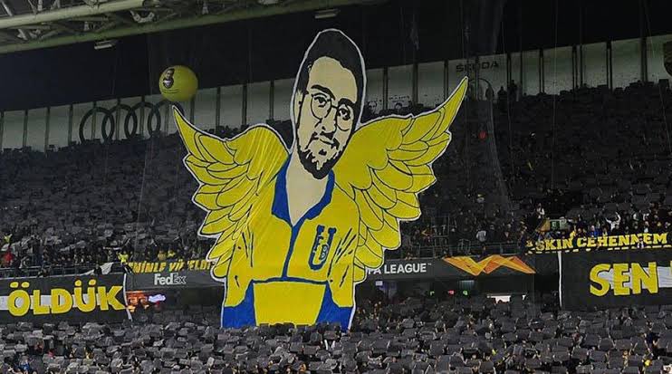 Koray kardeşimiz için yapılan kareografiden hazırlamak boynumuzun borcudur . <a href="/Fenerbahce/">Fenerbahçe SK</a> <a href="/gencfborg/">Genç Fenerbahçeliler</a>