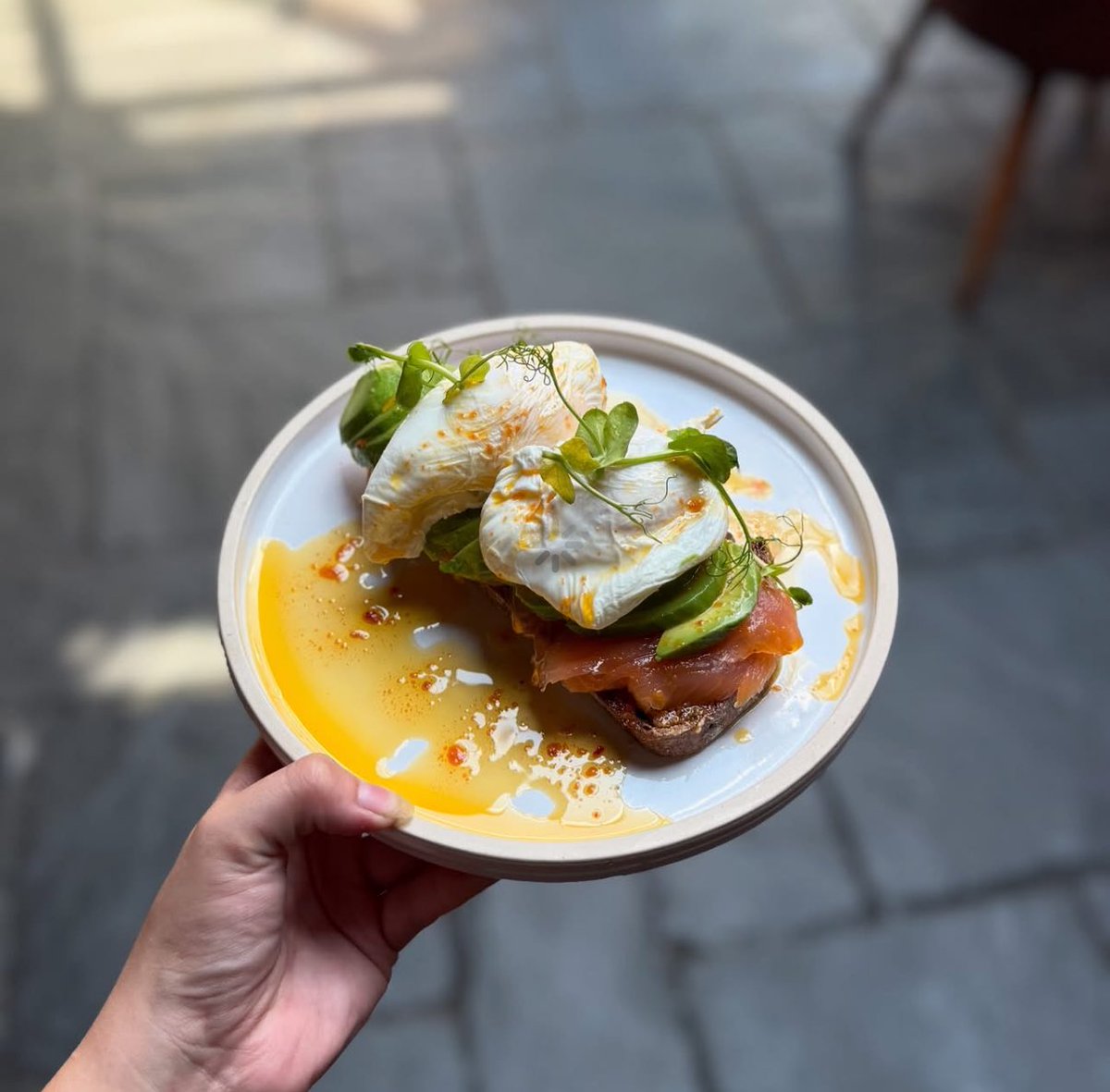 Feeling brunchy? We have sandwiches, all day brekkies, and all things avocado until 5pm! 🥑 
Join us for a quick bite to eat 😋 and a pint (or two!) 🍻 

See you soon 😉 

#youngspubs #youngs #brunch #latelunch