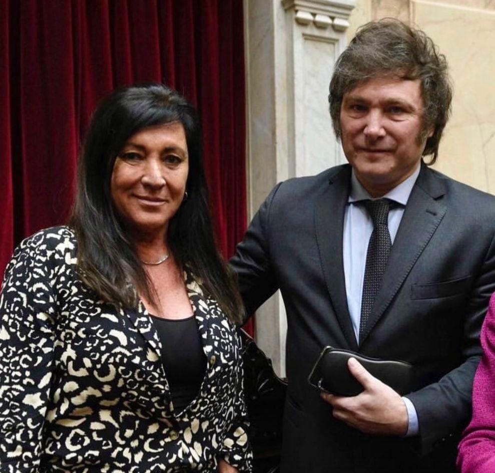 Córdoba rebelde, defendiendo la libertad 🇦🇷

Hoy firmé mi candidatura como Diputada Nacional por Córdoba en la alianza “La Libertad Avanza”

Voy a seguir defendiendo la libertad en el Congreso: orden, coraje y cambio verdadero.