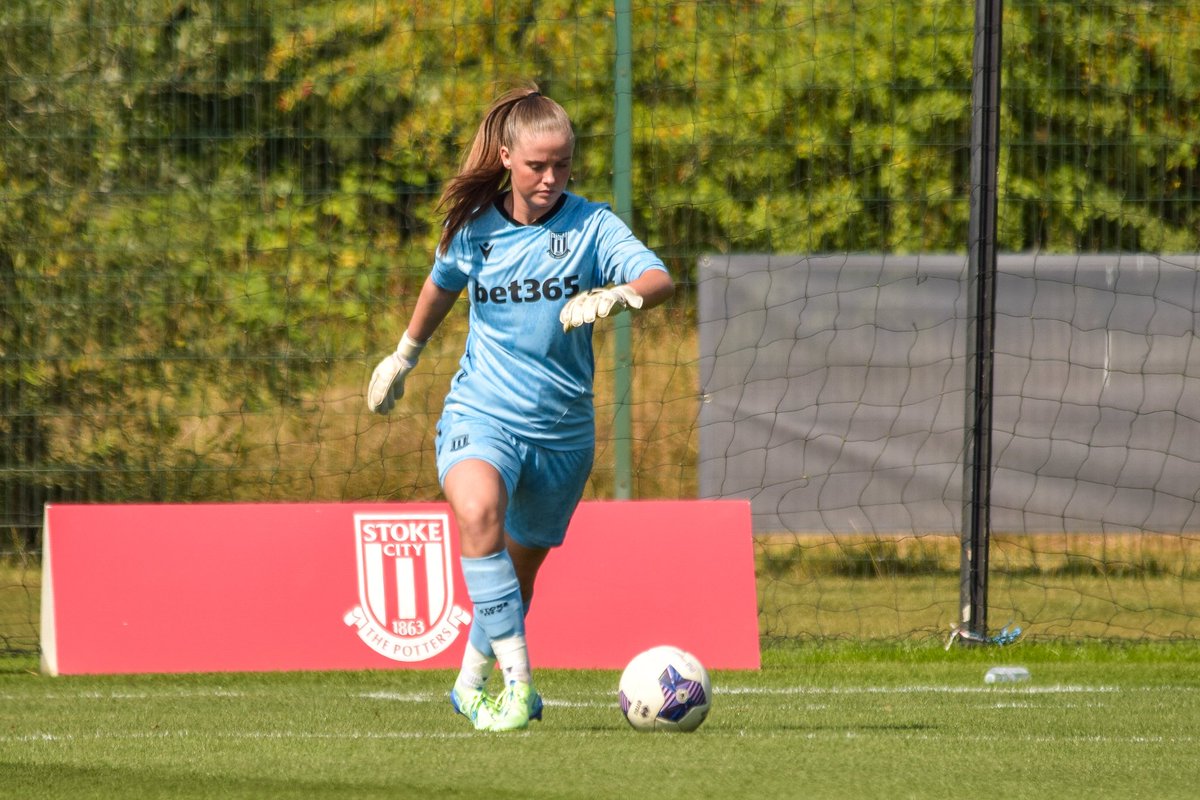 25/26 let’s go💪🏻 <a href="/scfc_women/">Stoke City FC Women</a>