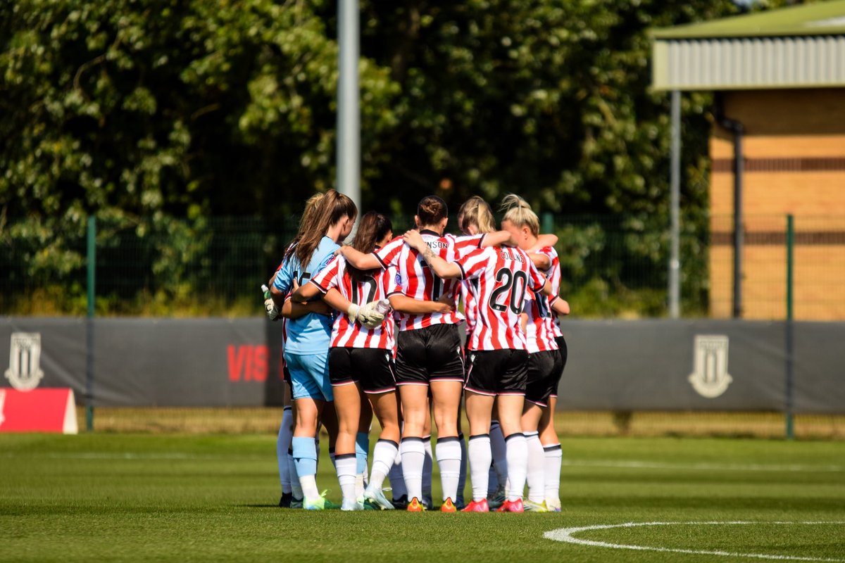 Lucy Farrell tweet media