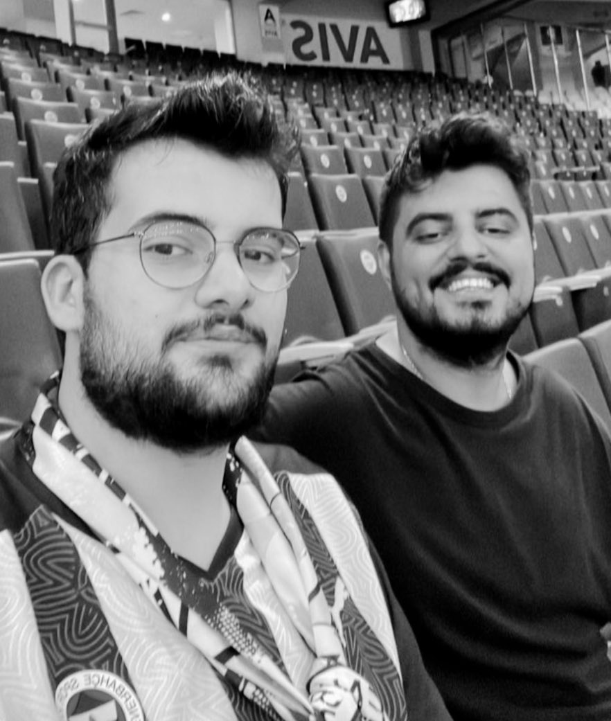 Huzur içinde uyu canım kardeşim. 
Başımız sağolsun.