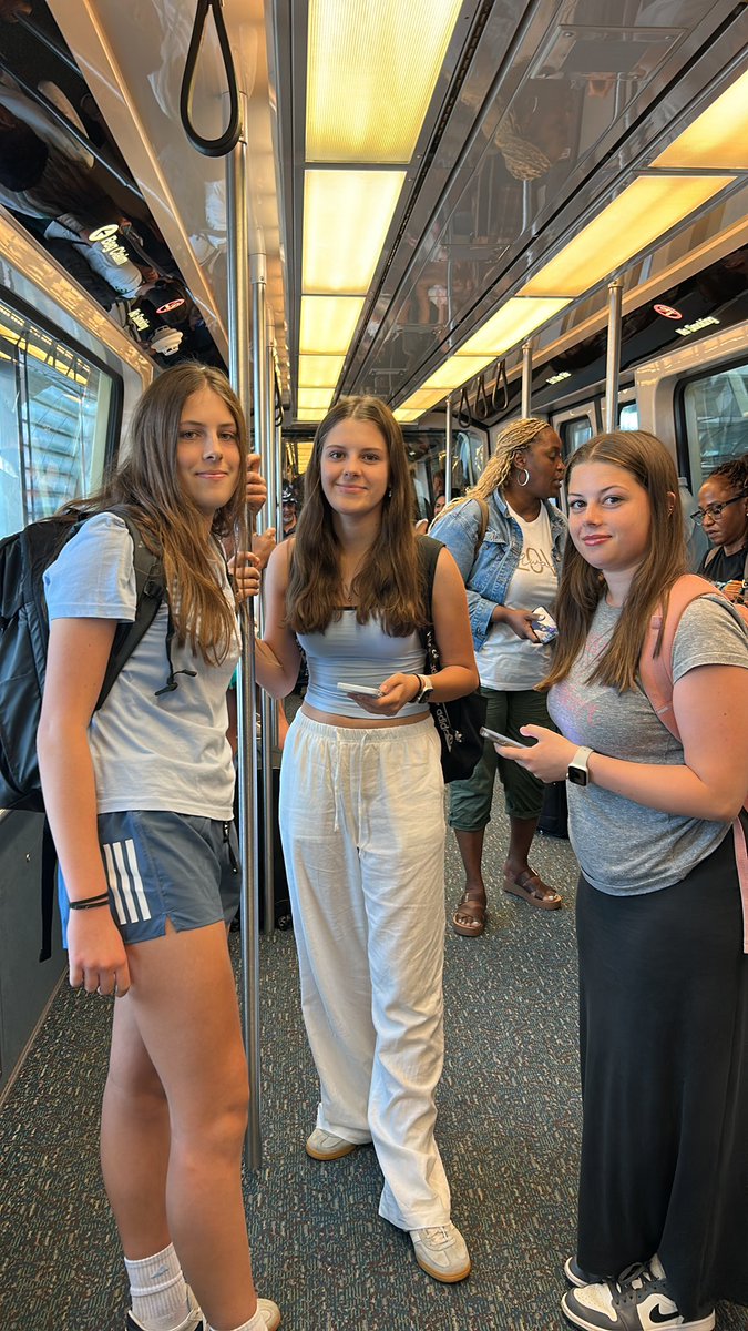 What a week.  Eldest has achieved her grades and has a place at Dundee University to study medicine and my twins have turned 16.  Life is good 😊 ❤️❤️❤️