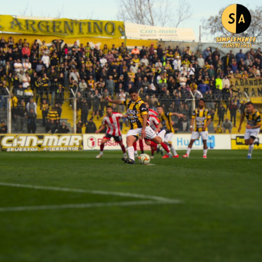 CHINO 🇨🇳
GANÓ OLIMPO ⚫🟡⚫