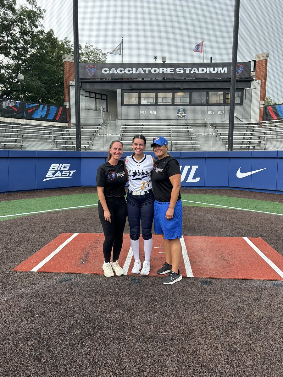 Izzy Ascarelli (@izzy_ascarelli) on Twitter photo Thank you <a href="/DePaulSB/">DePaul Softball</a> for putting on a great camp! It was so fun to learn from <a href="/lizjagielski/">Elizabeth Jagielski</a>, <a href="/sut24/">Chris Sutcliffe</a>, and all their players. Plus, the air show was super cool✈️ Thank you <a href="/DePaulSB/">DePaul Softball</a> for putting on a great camp! It was so fun to learn from <a href="/lizjagielski/">Elizabeth Jagielski</a>, <a href="/sut24/">Chris Sutcliffe</a>, and all their players. Plus, the air show was super cool✈️