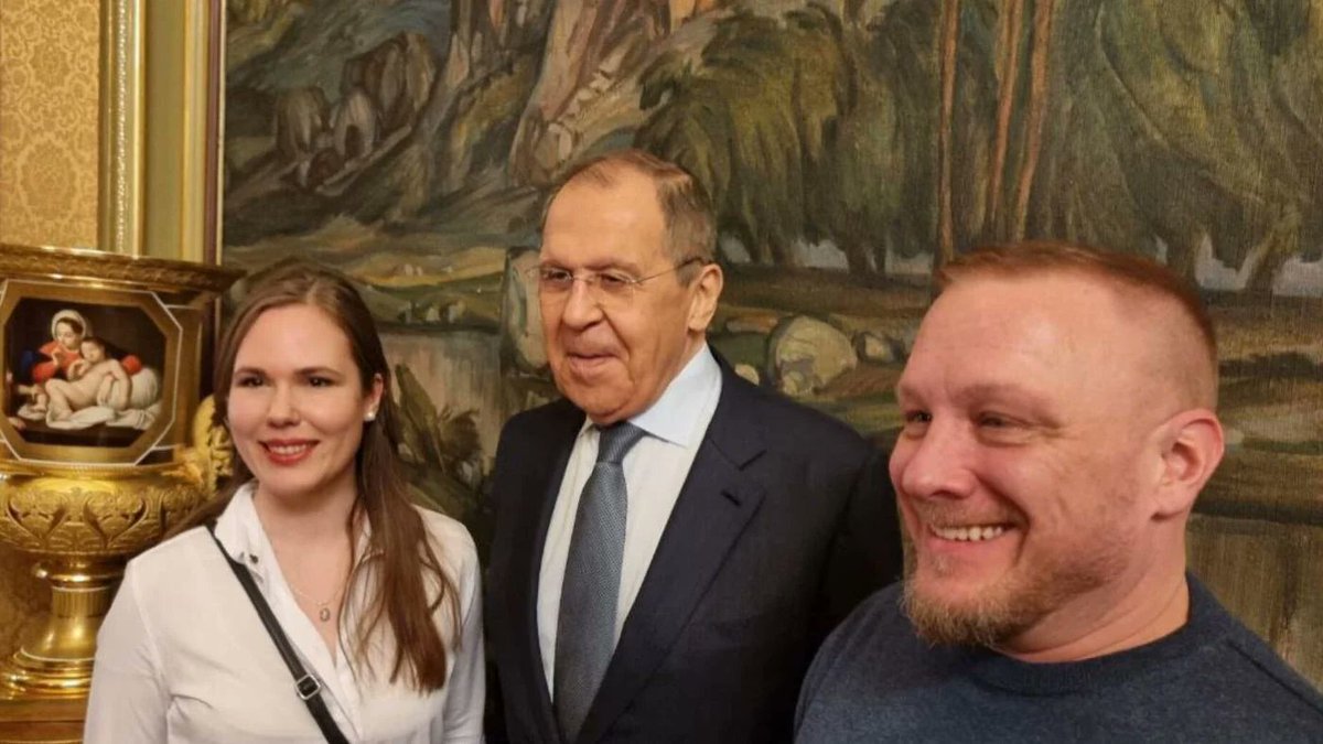 Schon interessant, das die Kreml Propaganistin Alina Lipp u. Thomas Röhder vom Kreml reaktiviert wurden. Putin scheint sehr nervös zu sein. Lipp ist jetzt wieder massiv hier auf X aktiv und verbreitet wie gewohnt Kreml Lügen