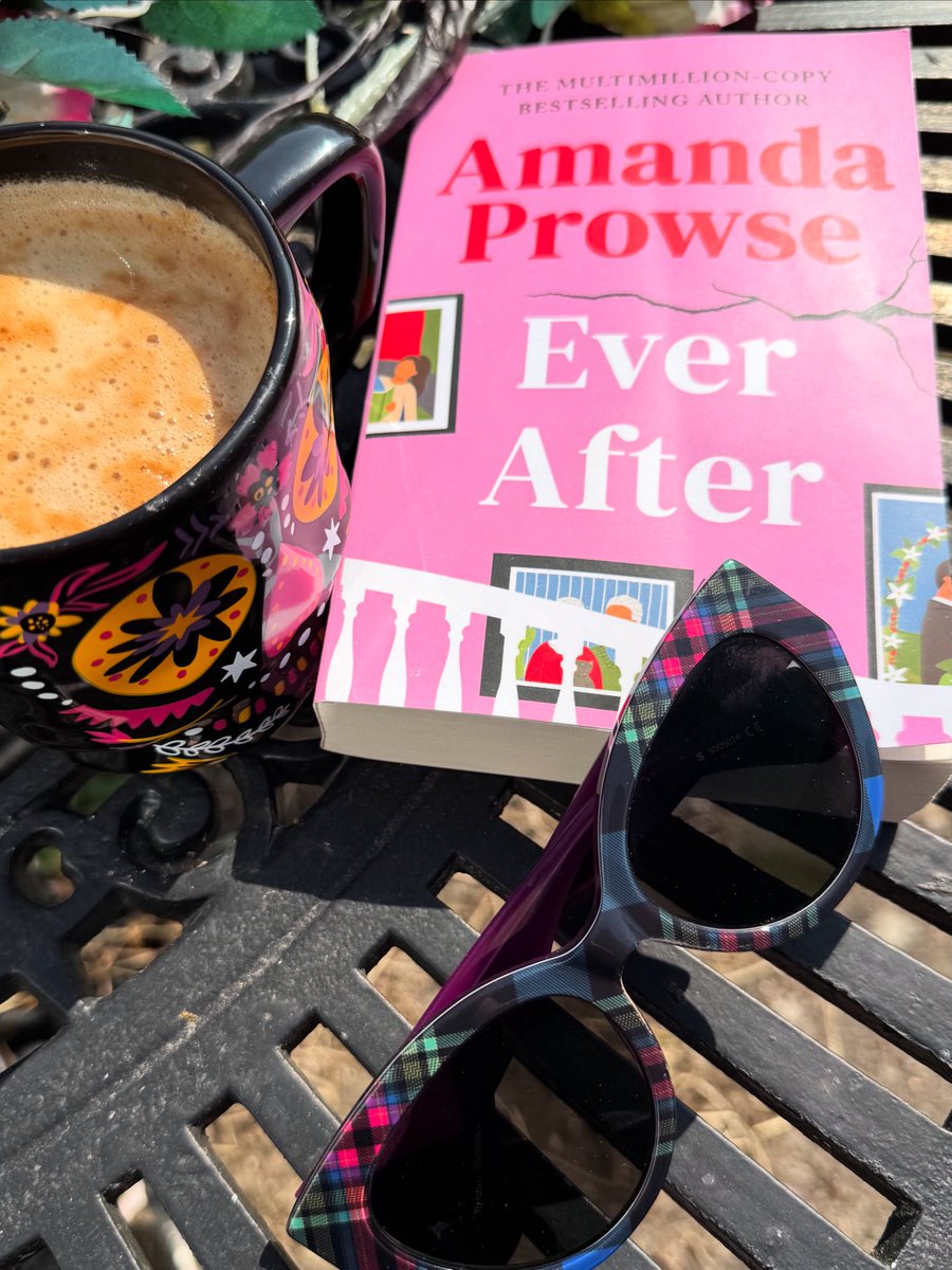 lindalassman's tweet photo. @goodreads I love love loved Ever After by @MrsAmandaProwse https://t.co/dPIassKalx