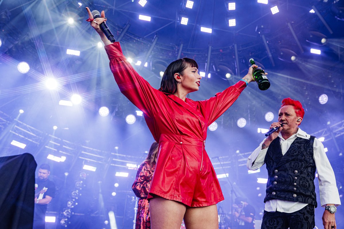 #concert #photography #Foto #photography #polandrock2025 #polandrock2025 

2025.08.02 - 31 Pol'and'Rock Festival - Ich Troje

foto-koncert.pl/2025-08-02-31-…

Podoba się? Postawisz mi kawę? 📷 ko-fi.com/fotokoncert