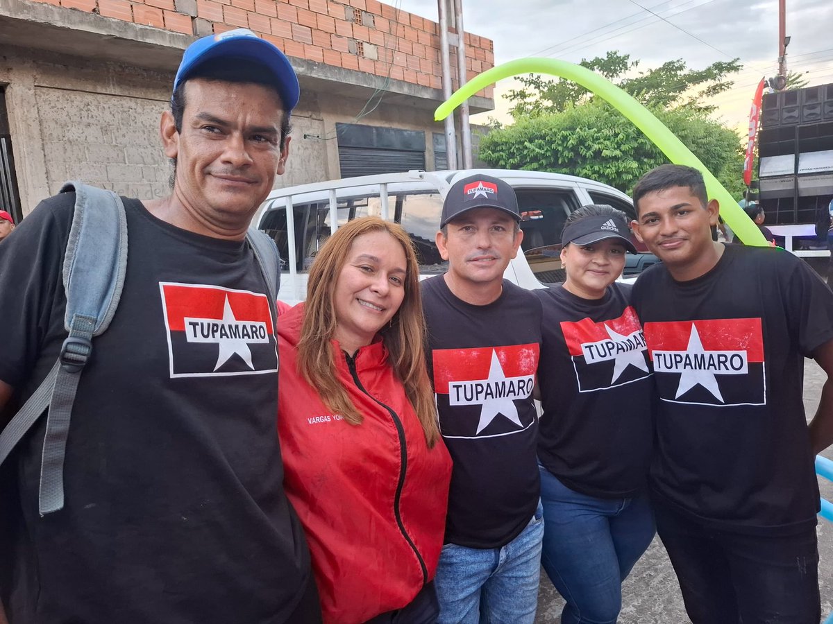 Desde el Mpio. Garcia de Hevia la tropa rebelde con nuestras banderas en alto, reafirmamos que la soberanía e independencia de Venezuela se respeta.

<a href="/NicolasMaduro/">Nicolás Maduro</a>
<a href="/dcabellor/">Diosdado Cabello R</a>
<a href="/WBenavides_MRT/">Williams Benavides</a>
<a href="/FreddyBernal/">Freddy Bernal</a>
<a href="/TupamaroMRT_/">Movimiento Revolucionario TUPAMARO Vzla.</a>

#ComunaONada
#TupamaroEjemploDeLucha