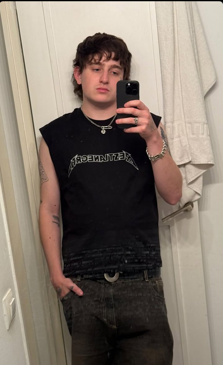 A pelo, a peluche, a pelapapa, a pelopincho,sin pasamontañas, sin bufanda y con el joystick directo.