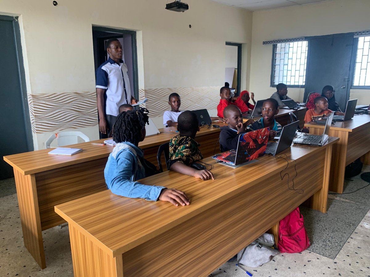 Dervachub's tweet photo. From Day One, the impact has been nothing short of inspiring
📷 Young learners have built websites from scratch
📷 Scratch programming has unlocked creativity in the youngest minds
📷 Digital literacy skills are boosting confidence in real-world tech use
📷 Walk in: Dervac HUB https://t.co/g7tlIqRTXv