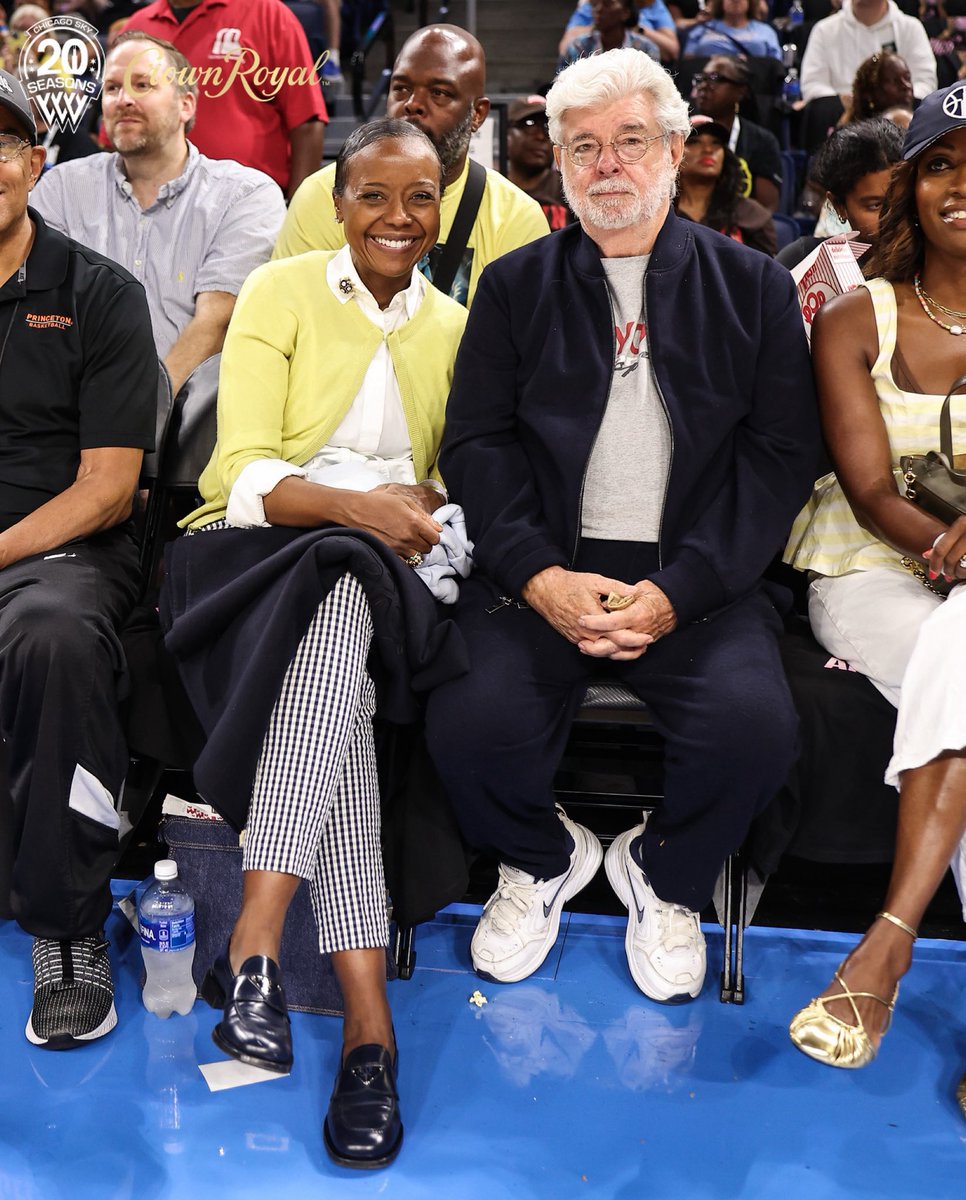 CultureCrave's tweet image. George Lucas and his wife Mellody attended a Chicago Sky game 🏀