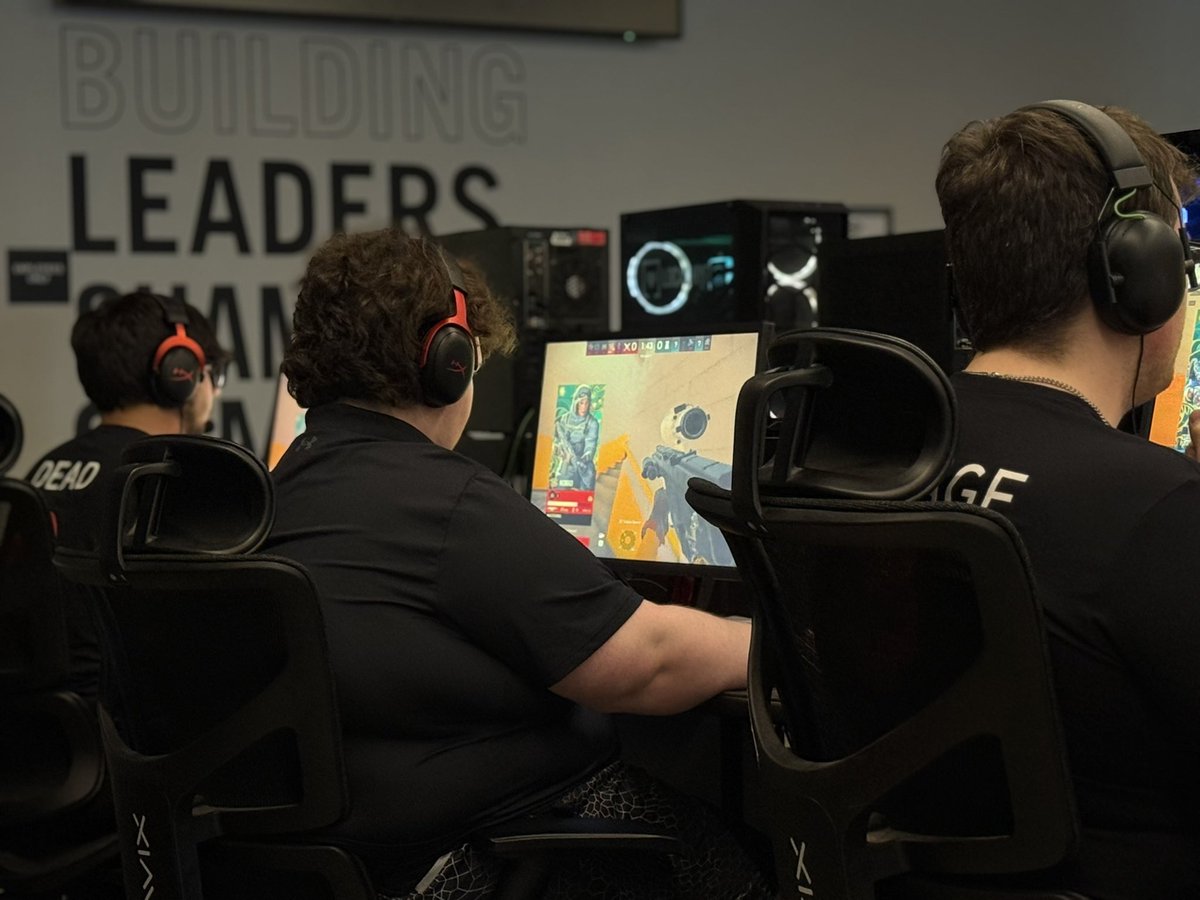 Fell short in semis, but the grind doesn’t stop 💪 Lower bracket run vs LFO Core! 

Ggs to <a href="/JJBlazt/">ENVY JJ</a> &amp; co! 

<a href="/nerdstreet/">Nerd Street</a> <a href="/LocalhostPhilly/">Localhost in Philadelphia</a>