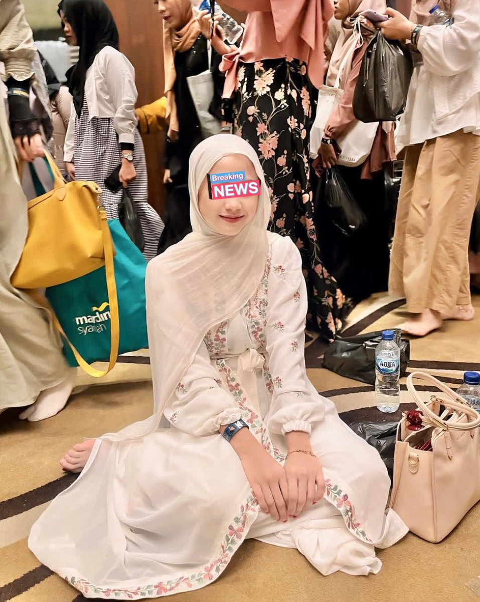 ekshjb's tweet photo. sini temenin,bebas mau di apain ajja https://t.co/985g6QyGev