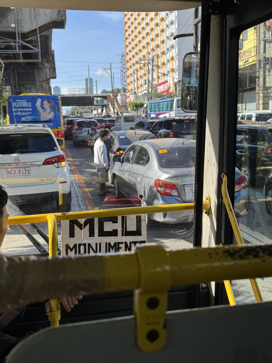 bearthatwasnt's tweet photo. @MMDA  SB cubao po kung sakaling di pa na report https://t.co/tI5UT4kYpa