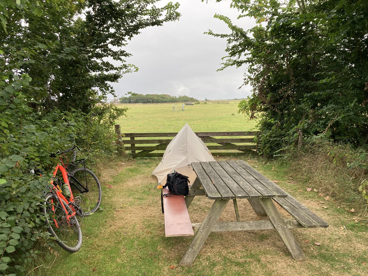 вот тут два дня жить буду