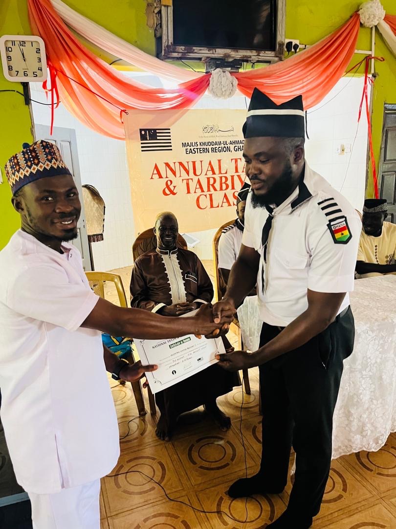 mkaghana's tweet photo. Closing Ceremony of Eastern Talim &amp; Tarbiyyat Class 2025: Learning reinforced, members urged to practice daily, and outstanding Atfal &amp; Khuddam honored with awards.

#mkaghana
#khuddamulAhmadiyya
#IslamAhmadiyyat
#Ahmadiyya

Visit us @ https://t.co/CuMHlOWCV1 https://t.co/XPFx5l6KmA