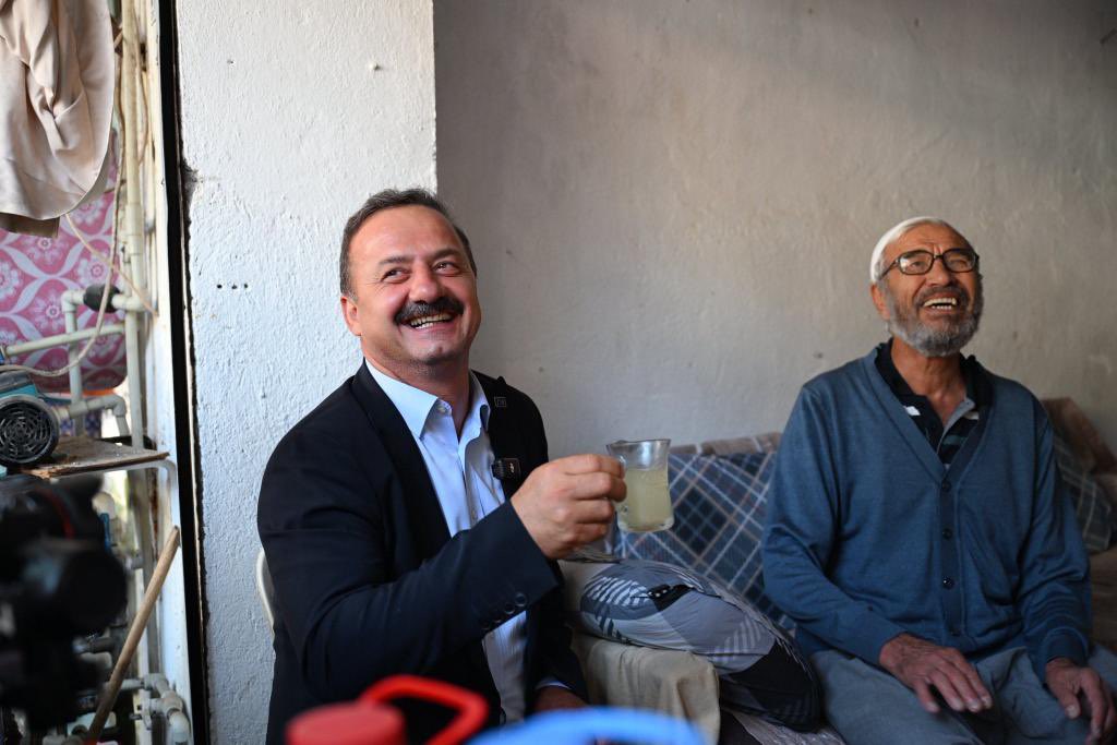 Protokolde bir kural var: Herkes dengiyle muhatapdır. 🗝️💙🇹🇷 #VarOlsunTeşkilat

#Osmaniye
#AnahtarParti
#YavuzAğıralioğlu <a href="/yavuzagiraliog/">Yavuz Ağıralioğlu</a> <a href="/anahtarparti/">Anahtar Parti</a>