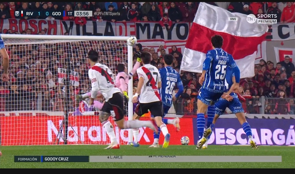 🎯Ahí la mandó a guardar, Seba Driussi.