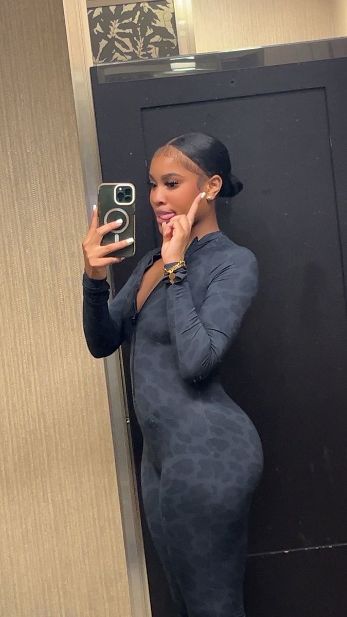 mimi tweet media