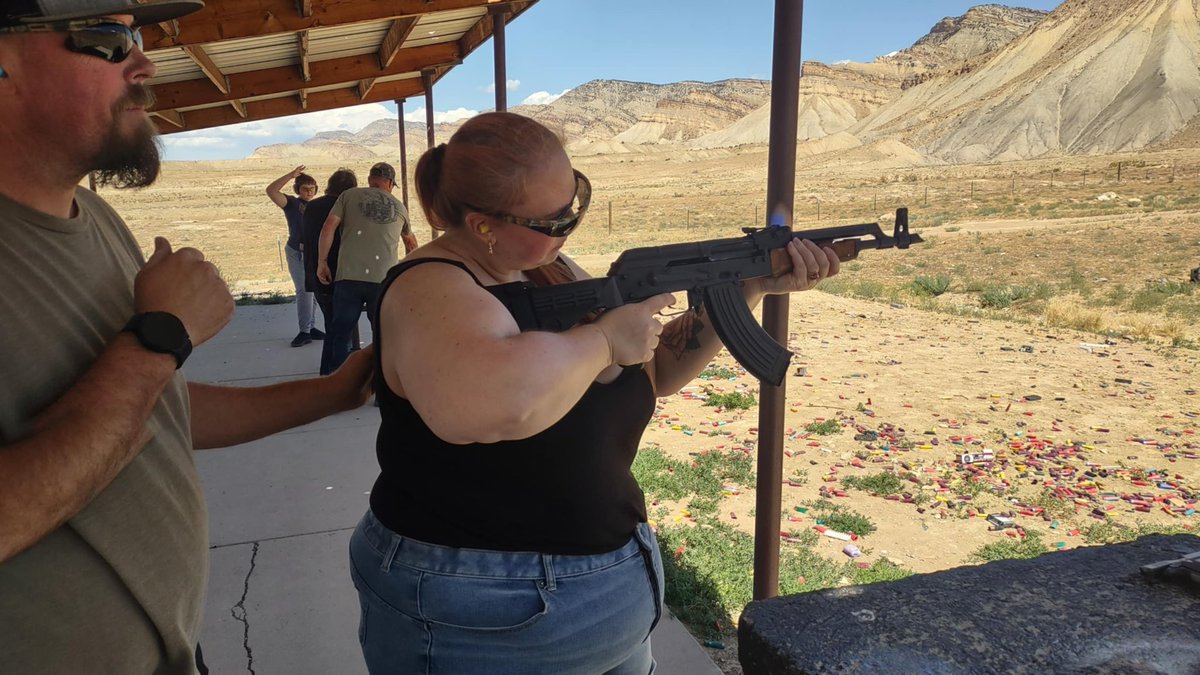 DakotaRaeMcK's tweet photo. Itβs raining brass this Sunday.π¬π₯β¨ποΈπ«π°ππΈπ
#GJIndieFilms #FelinaMovie #FelinasRevenge #GJCasting #ColoradoTalent #ColoradoFilms #FilmsOfTheWesternSlope #GJInfinityMediaProductions #ActorsOfGrandJunction #GJFilms https://t.co/ete5ewATHl