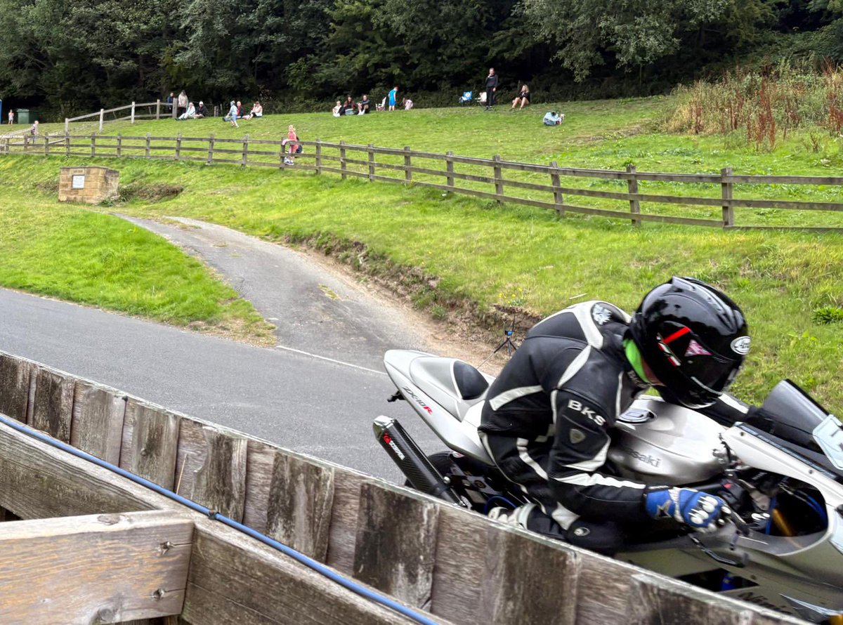 Guy leddy tweet media