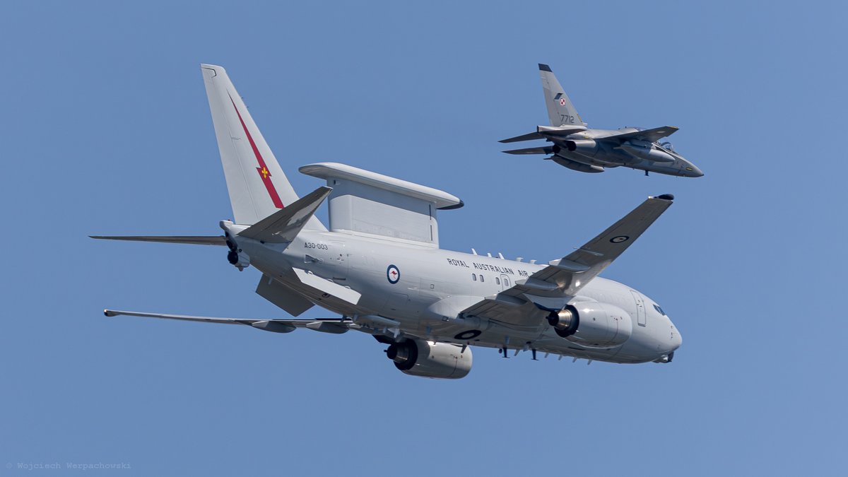 Woit_1900's tweet photo. Najbardziej egzotyczny samolot na #Defilada2025 z okazji #ŚwiętoWojskaPolskiego
Boeing E-7 Wedgetail @AusAirForce czyli "latający radar" zbudowany w oparciu o Boeinga 737-700.
#defilada #Woitfoci #planespotting https://t.co/BTDTodmrB7