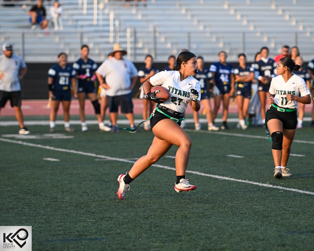 LeDuffKevin's tweet photo. California HS defeats Pioneer HS for the win. Complete game images are available at https://t.co/JgKmoNLTwJ @CalHiAthletics @UTL_WhittierUA https://t.co/0ebsWhcXBl