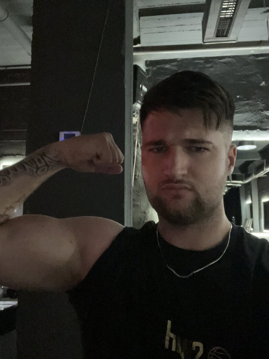 i just want to remind you, my birthday is next sunday, so make sure to open up your wallets and send me a big birthday gift🎁

#Findom #Cashmaster #Feetfetish #Poppers #Cashfag #Paypig #Drain #Worship #Finsub #Soles #Feet #Teen #Submissive #Humanatm #Mindcontrol #Tribute #gooner
