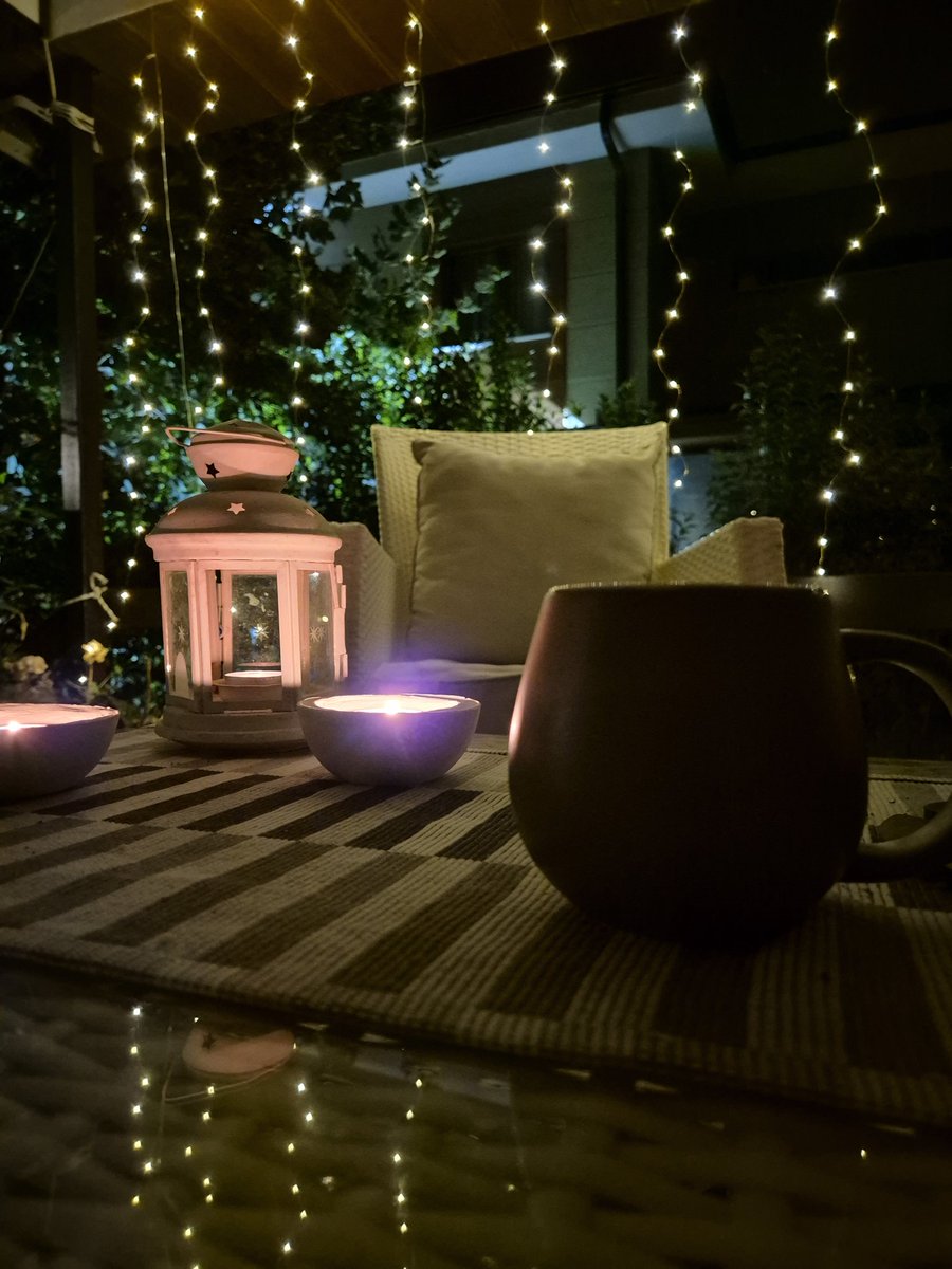 Ne demiş şair ;
"Uyuyalım.. Hiç birşey olmazsa sabah olur.. "

#iyigeceler #mi #benim #gündem #pazar #pazartesi #gece