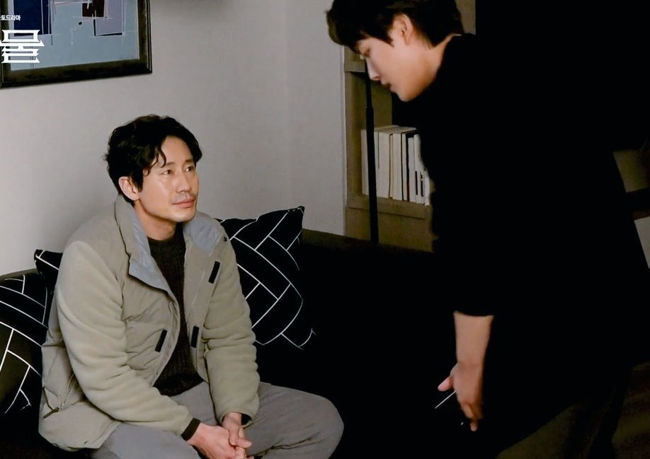 한경슨. 물 한잔 주슨.
                               그렇게 쓰는거 아닙니다.