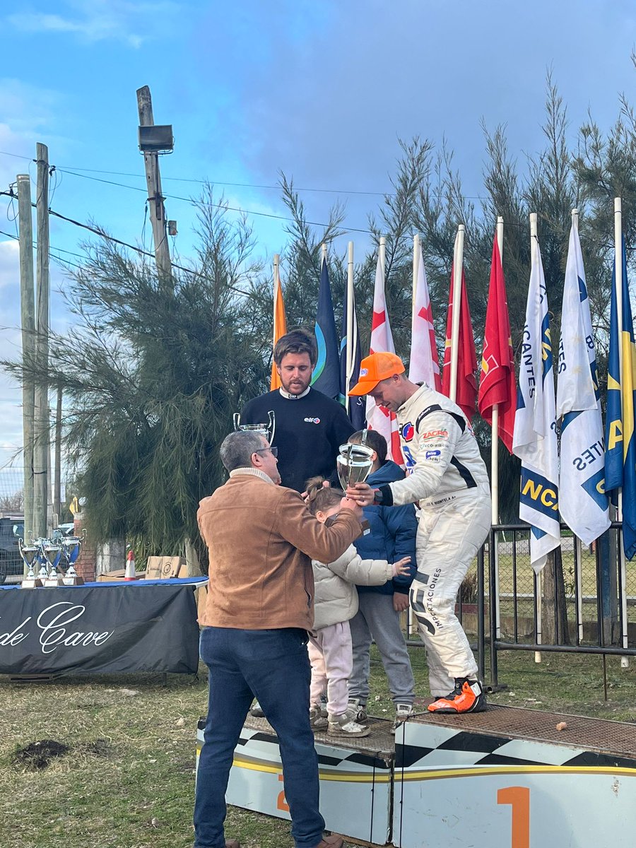 PEDERNAL1975's tweet photo. Premiación de la 5ta fecha del Campeonato Nacional de Rally en Tala 2025. https://t.co/bnND5pSoR4