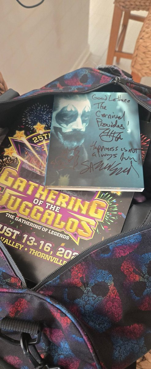 GingerBinLade's tweet photo. Thank you to the beautiful souls over at @offrampfilm for this. I'm so happy I got to meet you guys at the gathering. 🙏🫶🙏 Whoop Whoop! 🎡🪓🤡🎈🎡 https://t.co/jvATAxe1Ed
