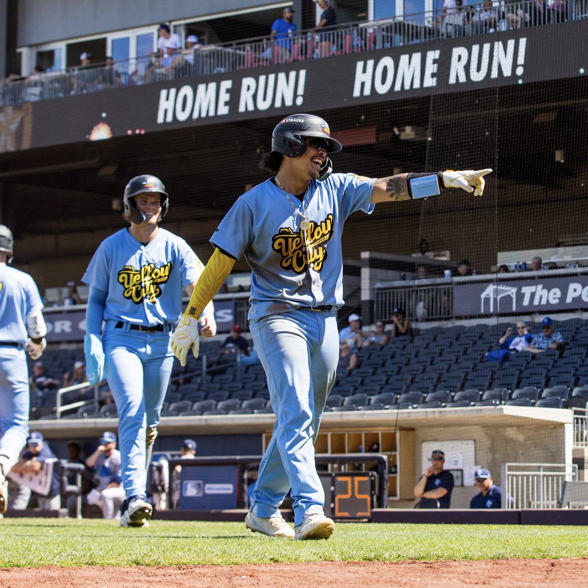 sodpoodles's tweet photo. Yesterday: Cerda trying to get some home run aura from Waldschmidt 

Today: Cerda’s first three-homer game in his professional career https://t.co/A784lnvKkU