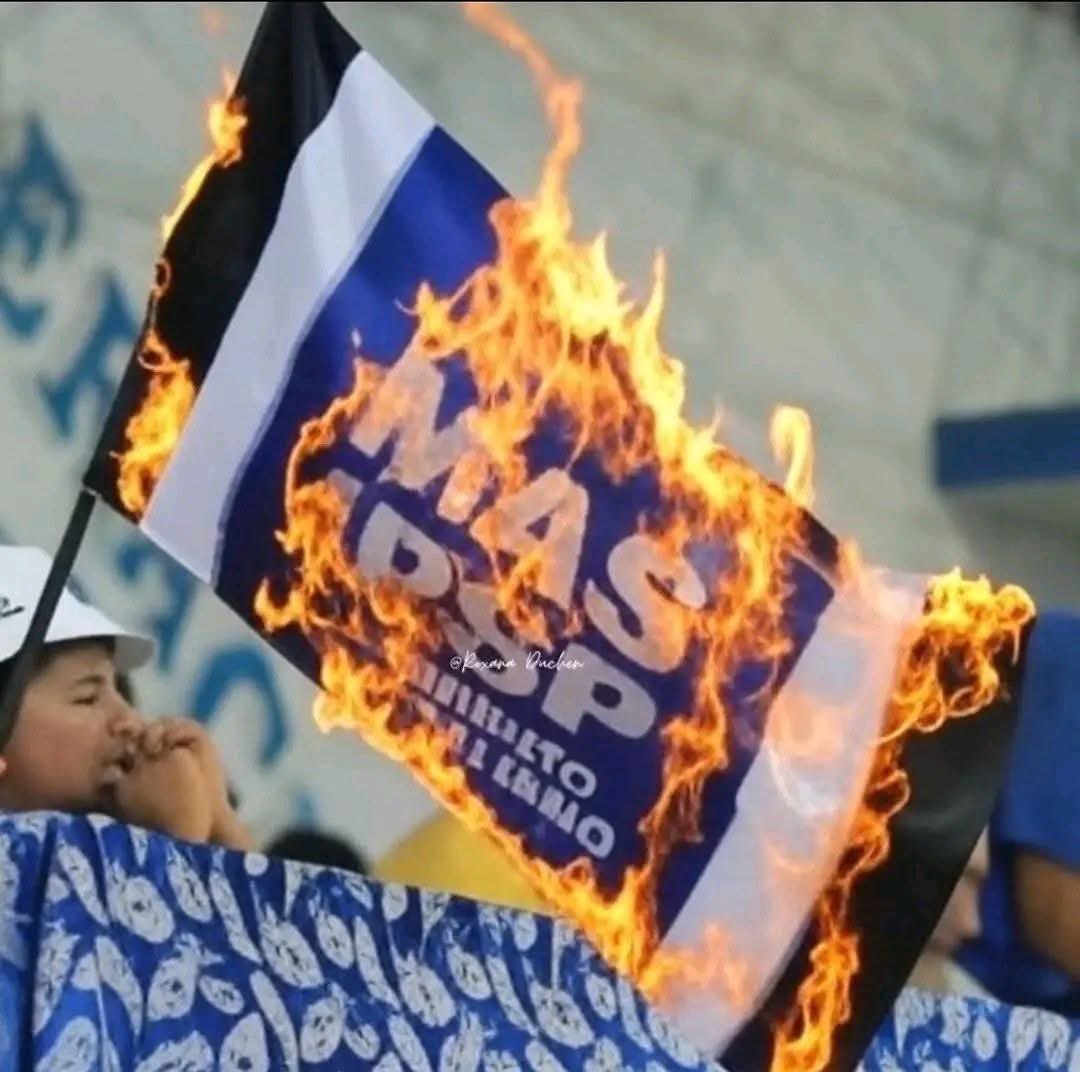 Llegó la hora de hacerles pagar la inflación, la represión, los muertos, los presos políticos, la corrupción y el robo.  
🇧🇴🇧🇴
Tuto, Rodrigo y los demas:

No queremos “diálogos”.
Queremos JUSTICIA CARAJO.