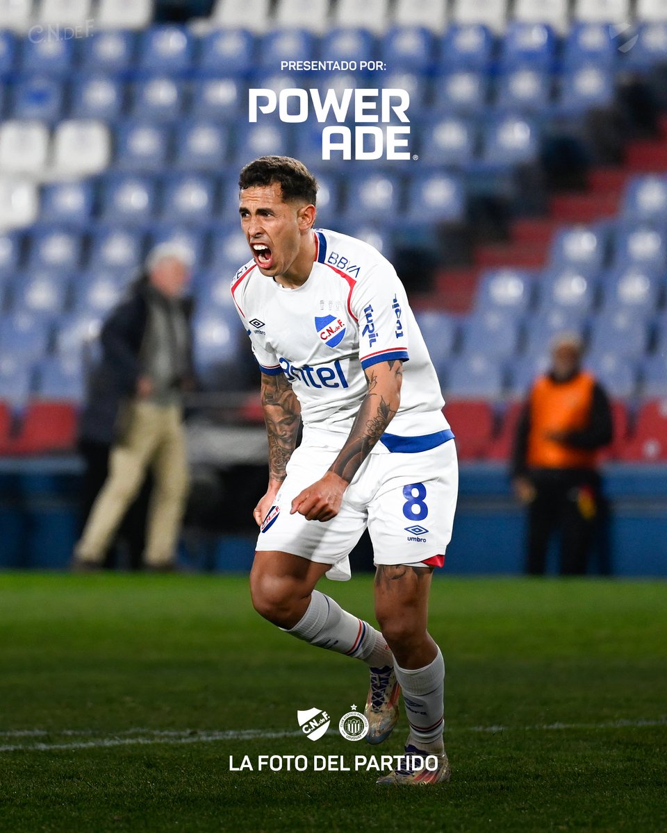 📸 La foto Powerade de la victoria Tricolor en el Primer Estadio de la Copa del Mundo 8️⃣🗣