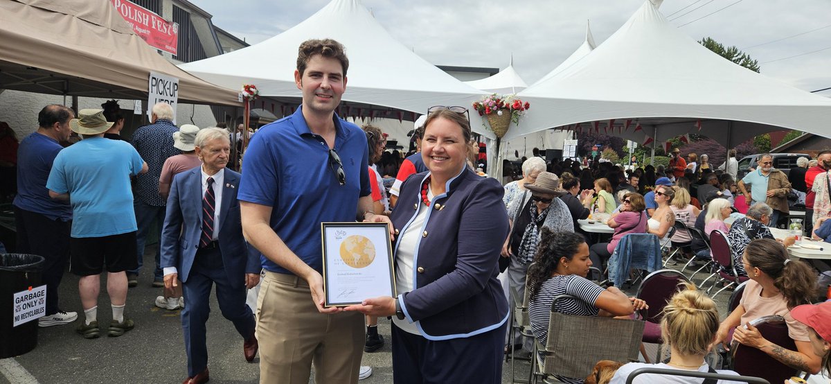 KucyAleksandra's tweet image. On behalf of prof. @Leszek33  I  had a pleasure to present Certificates of Excellence to  Konrad Kobielewski, president of Canadian Polish Congress branch BC,  Katarzyna and Piotr Kasperkiewicz of @PLinVancouver, 
for their involvement in this year's edition of #WorldBicycleDay