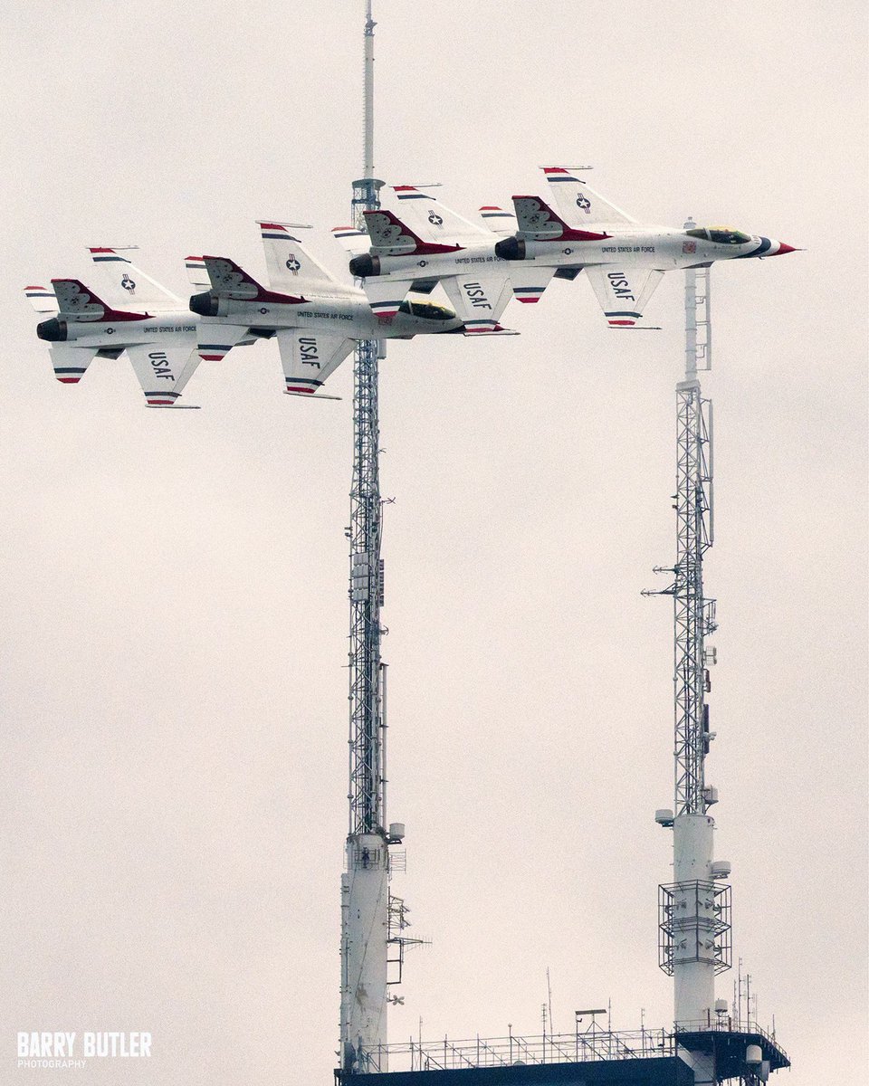 It's time to buzz the tower.   Sunday with the Thunderbirds at the Chicago Air &amp; Water Show.  #airshow #chicago