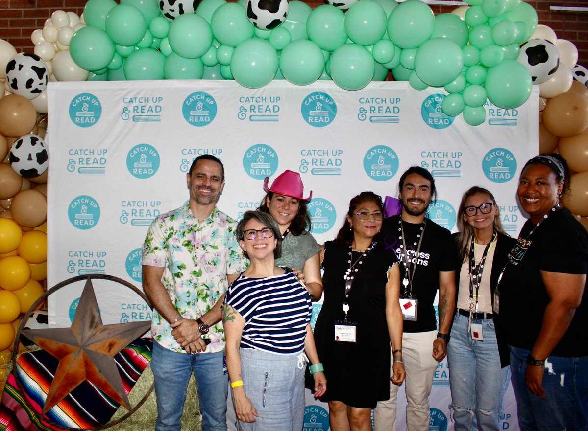 Learning never stops with our <a href="/LLHotchkissElem/">L.L. Hotchkiss ES & MS</a>  K-2 superstars, not even on the weekends! Thank you <a href="/CatchUpAndRead/">Catch Up & Read</a> for the informative PD!l! <a href="/SBarrios_DISD/">Dr. Sandra Barrios-Rojas, Executive Director</a>