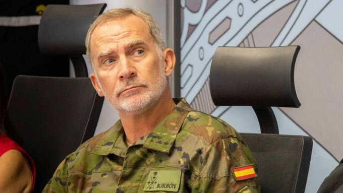 Gylk1cxWAAESAr-
