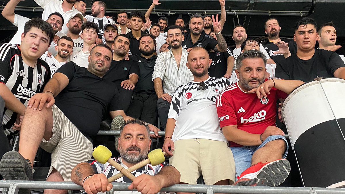 forzacarsi_com's tweet image. Tribünlerin Atası Beşiktaş Kapalıdı!

17.08.2025 Beşiktaş JK - eyüpspor 

#ForzaçArşı